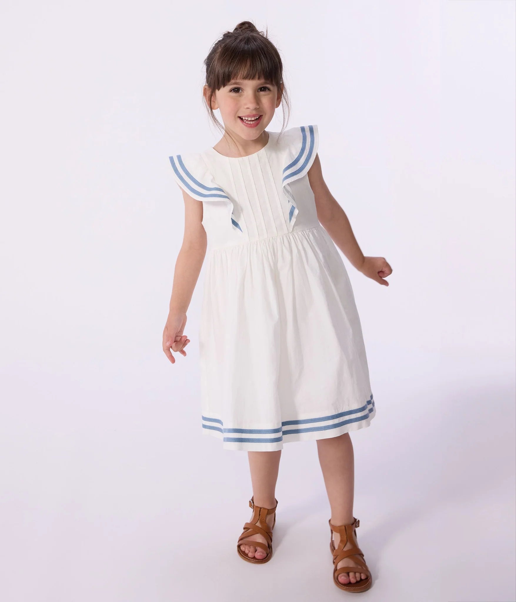 Girl sleeveless dress with ruffles