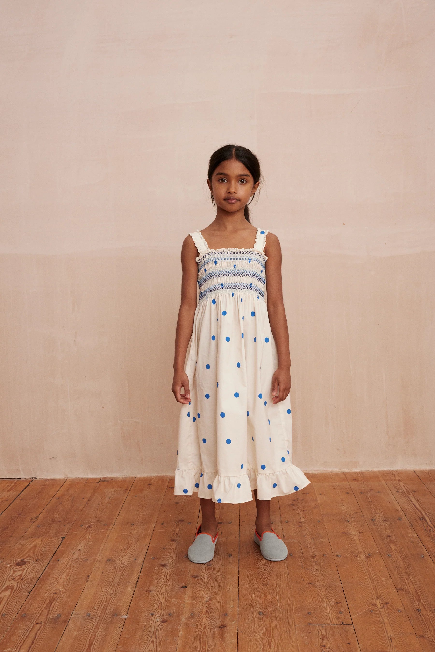 ZAZA SMOCKED DRESS DOTS BLUE