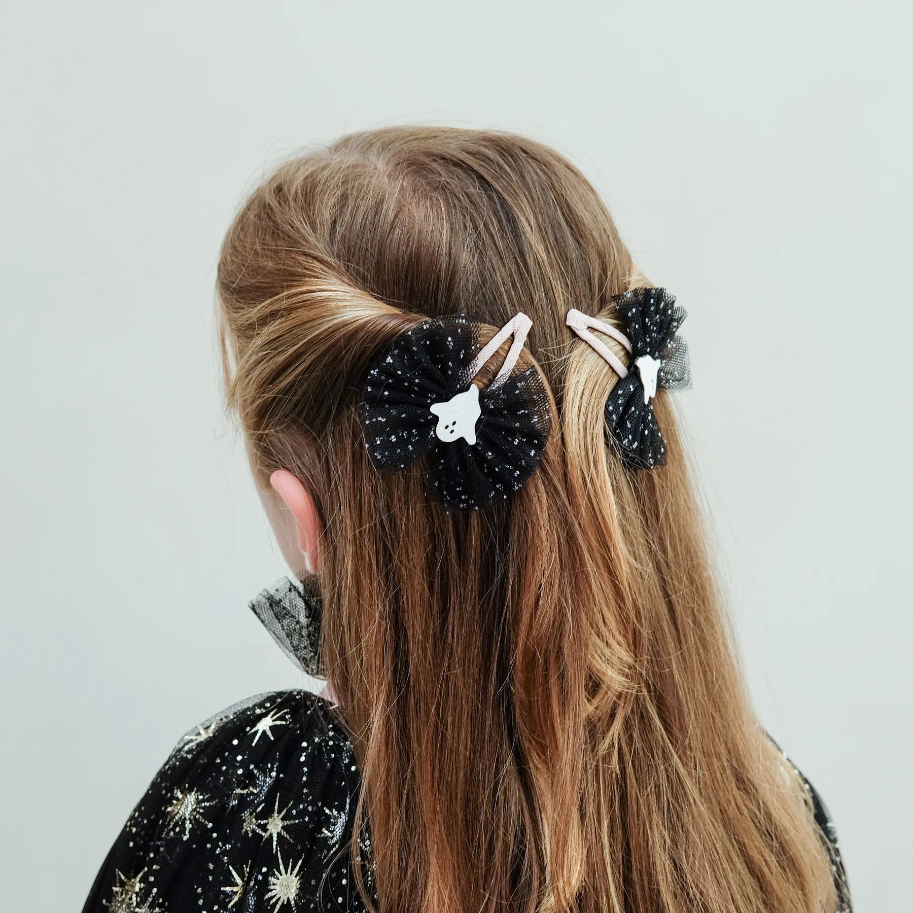 Ghoulish ghost tulle clips