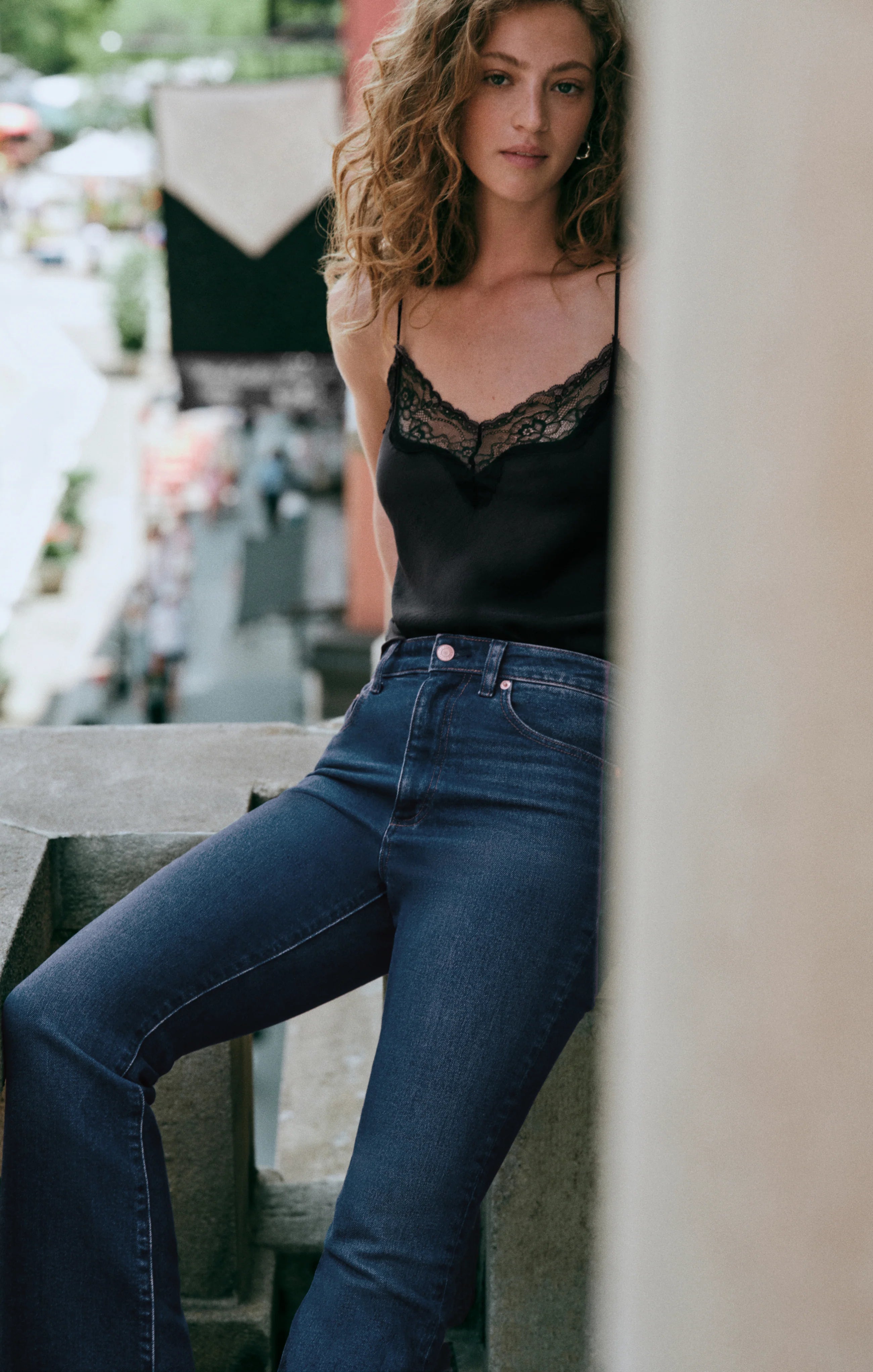 THE STUDIO HIGH-RISE MODERN BOOT DENIM