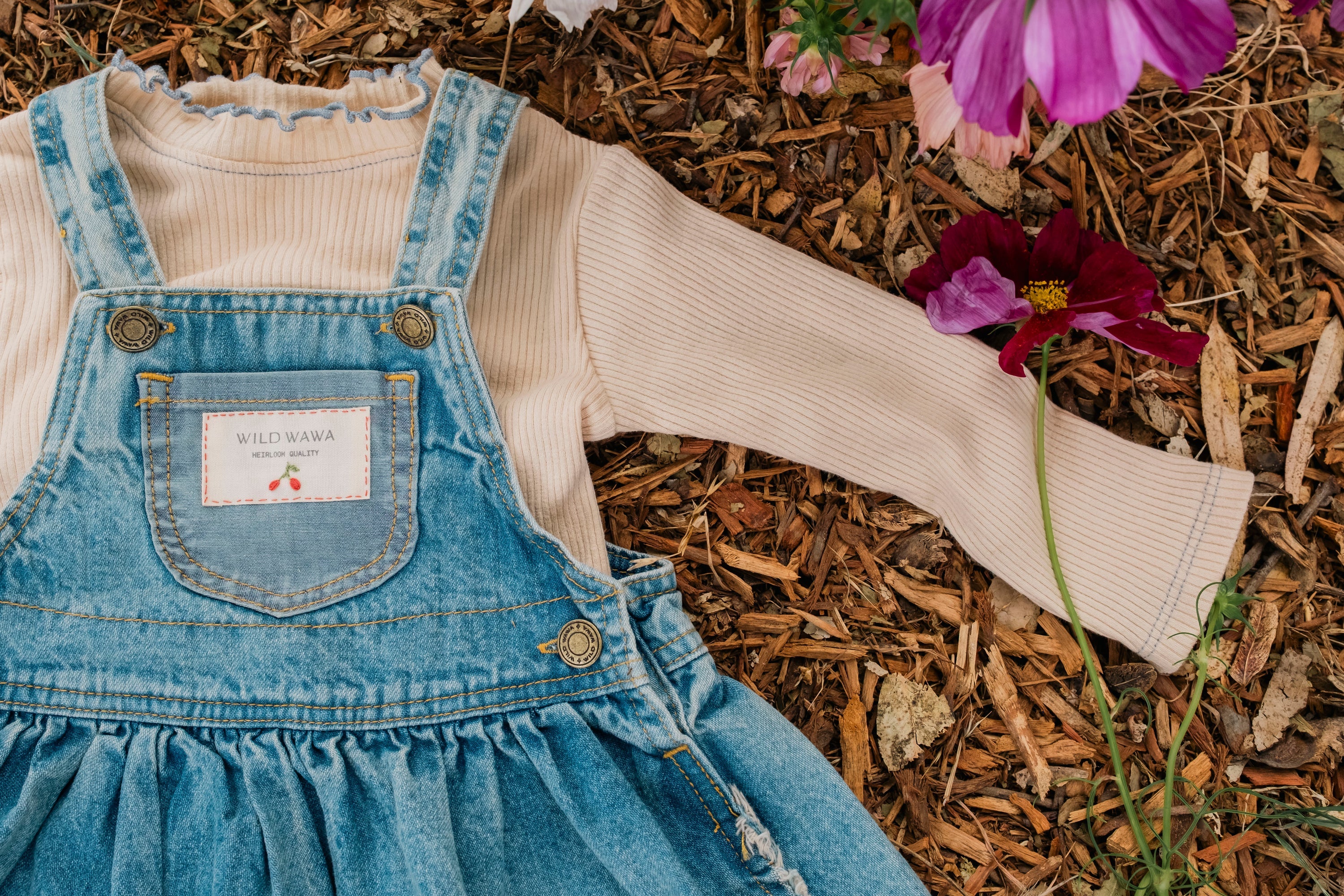 Ribbed Turtleneck - Natural/Denim