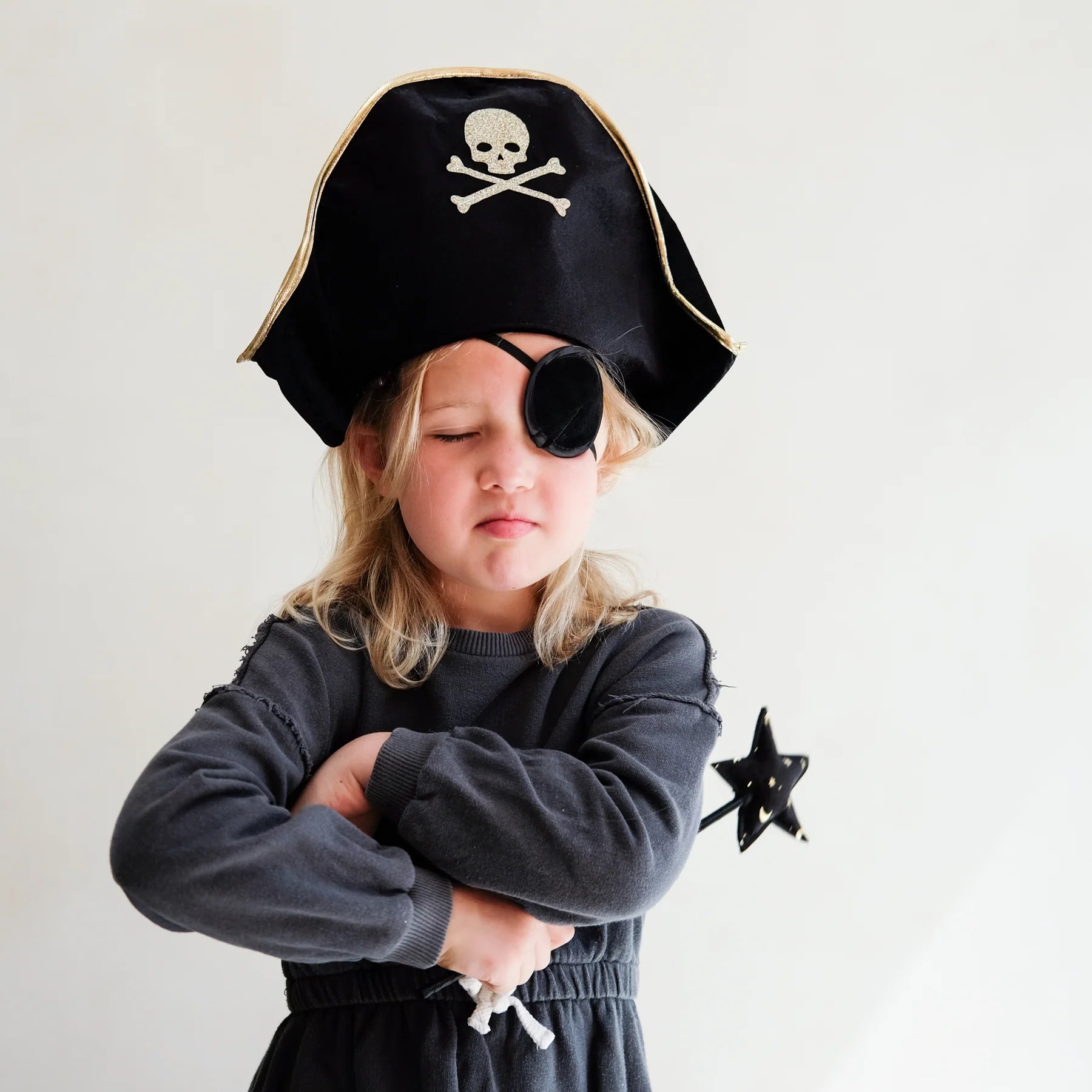 Pirate hat and patch dress up set