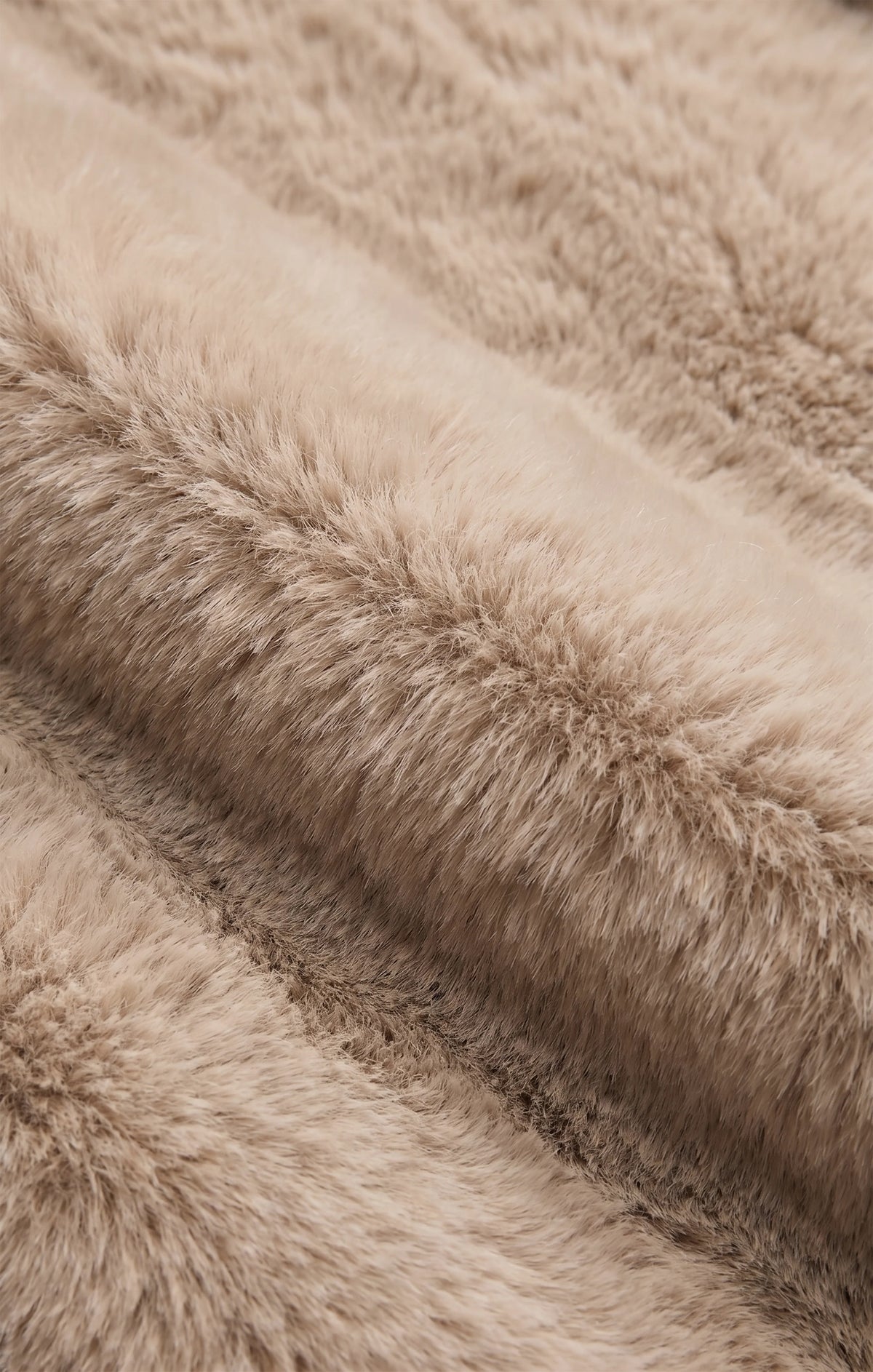 WOODLAND FAUX FUR JACKET